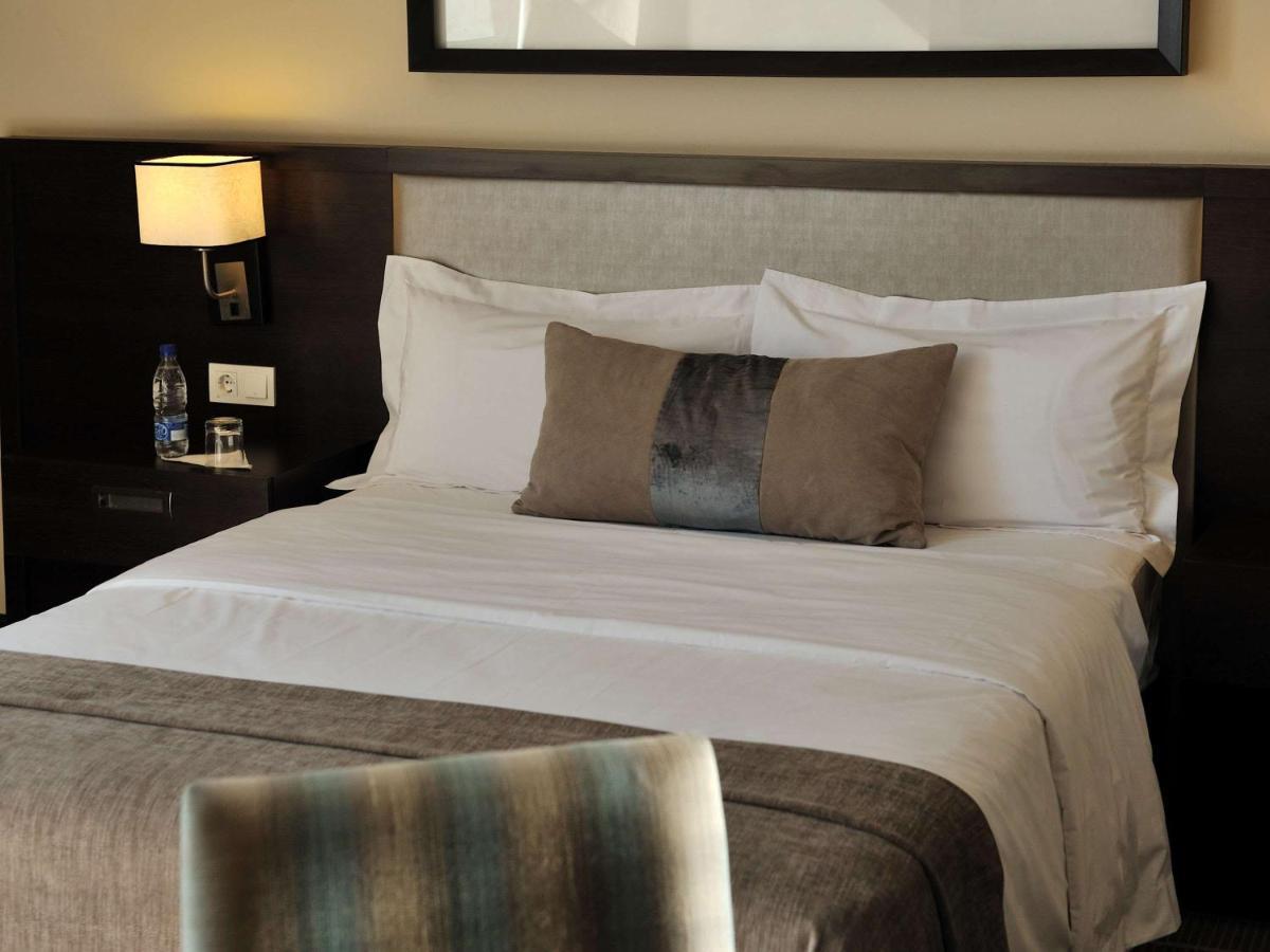 Pullman Lubumbashi Grand Karavia. Hotel Ngoại thất bức ảnh
