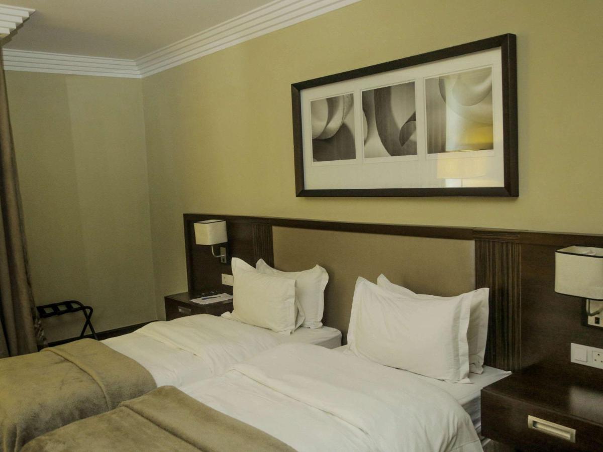 Pullman Lubumbashi Grand Karavia. Hotel Ngoại thất bức ảnh